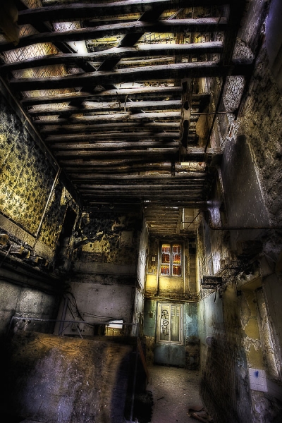 Photograph Pierre Faure Indoor on One Eyeland